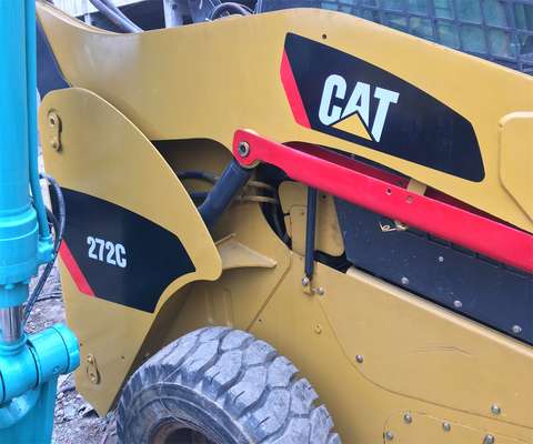 Максимальная производительность 55 кВт Подержанный погрузчик CAT272C с массой машины 16000 16100 кг