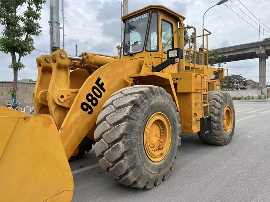 6тонная номинальная нагрузка CAT980F Подержанный колесный погрузчик с другим гидравлическим насосом и в хорошем состоянии