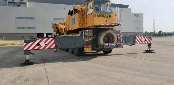 150000 кг Вес Liebherr LTM1300 Всеполовой кран Tadano TG-1000E 100T 50T Мобильный кран