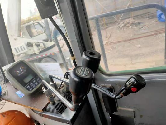 Kh180-3 kh300 kh150 80t 50t ползучий кран с двигателем Isuzu для видеотехнической поддержки