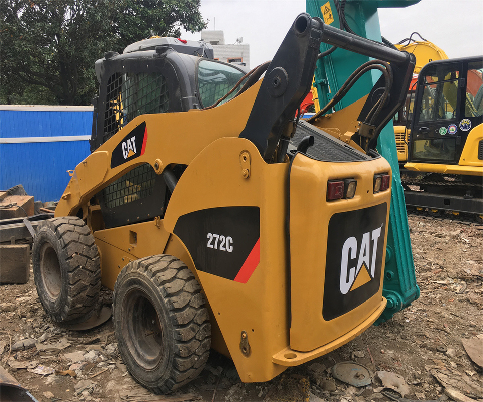 Максимальная производительность 55 кВт Подержанный погрузчик CAT272C с массой машины 16000 16100 кг