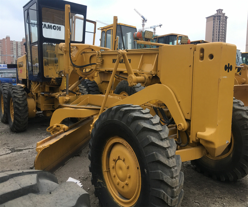 GD823A Моторный классификатор для строительства и обслуживания дорог Komatsu 140H 120H 12H 140K 140G